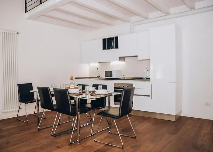 Guggenheim Luxury Suites By Bricola Apartments